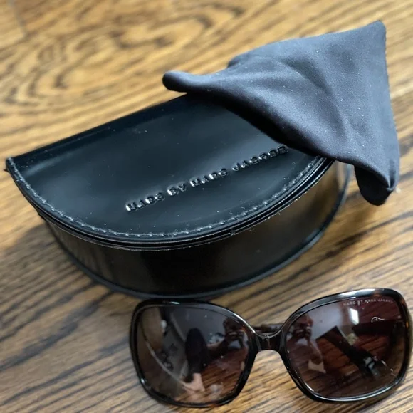 Marc By Marc Jacobs | Accessories | Marc By Marc Jacobs 28s  display picture 3
